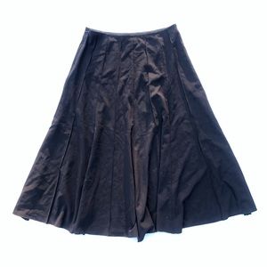 Black flowy panel skirt